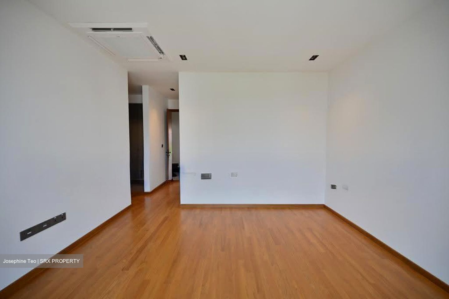 Sembawang Straits Estate (D27), Terrace #609171111